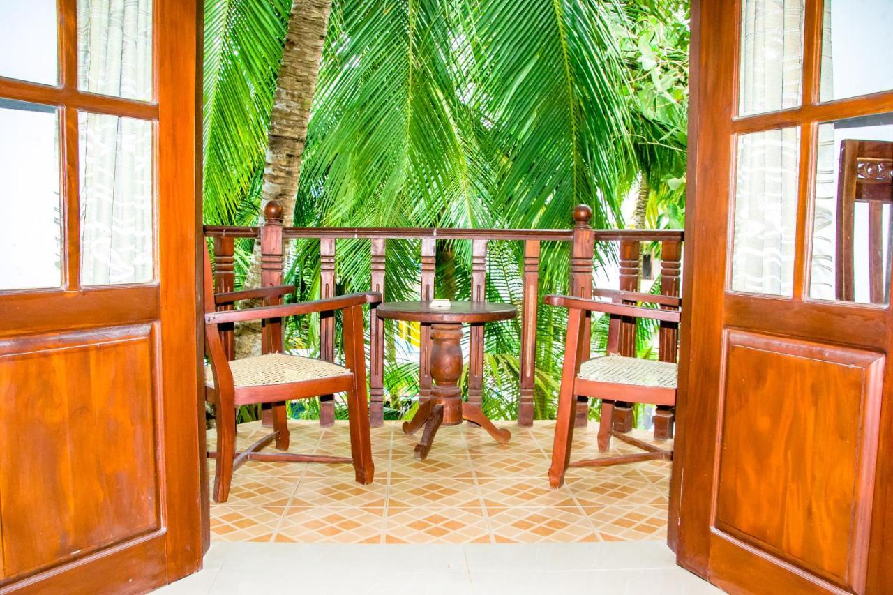 No Name Rest Hotel Unawatuna Exterior photo